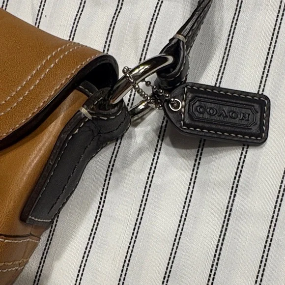Coach Brown Leather Shoulder Bag - Picture 4 of 5